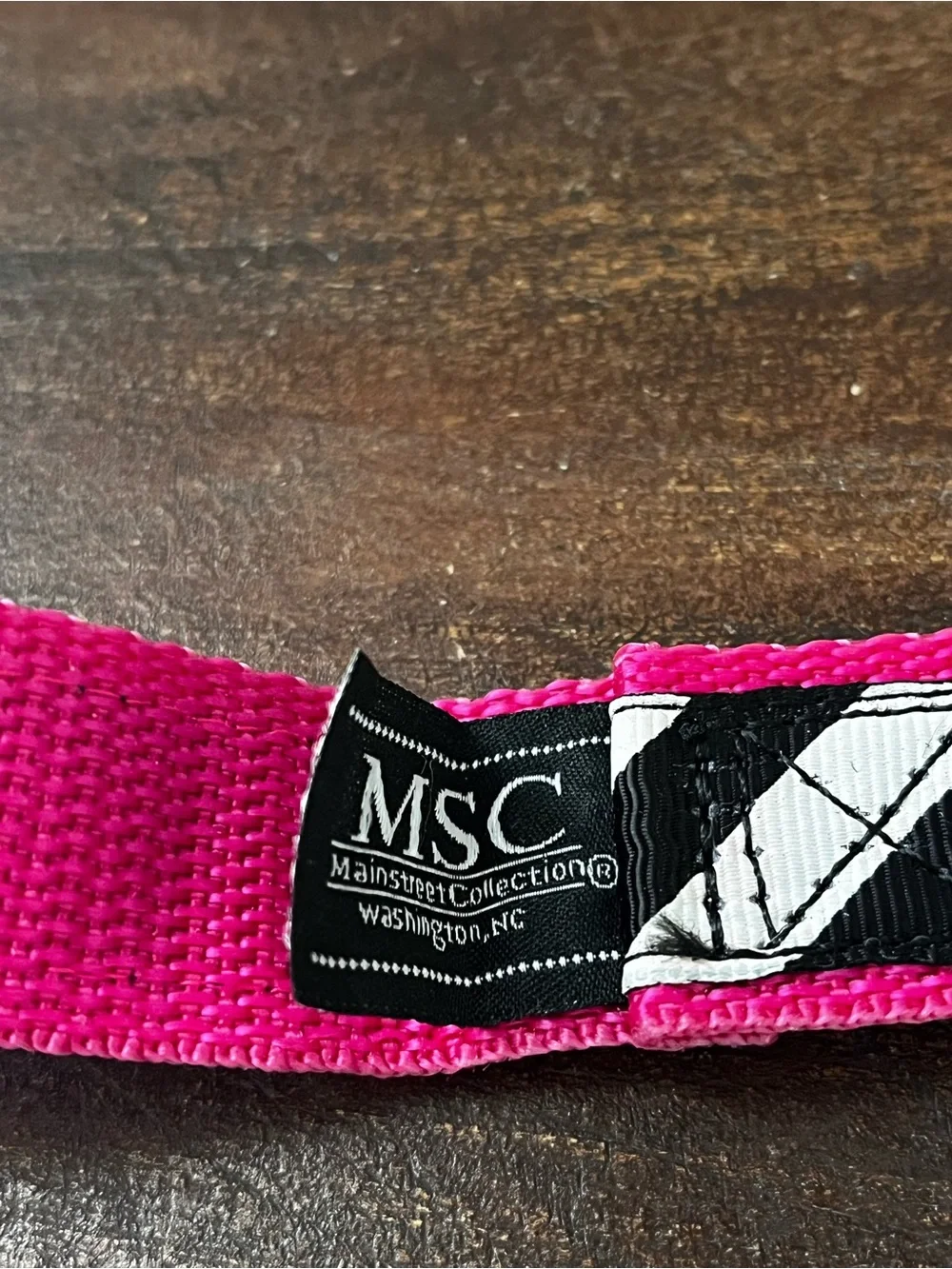 New Mainstreet Collections Hot Pink Striped Dog Leash